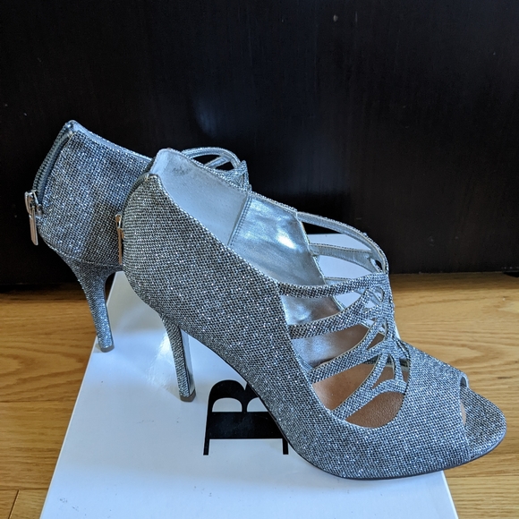 Silver open toe heels - Picture 3 of 7